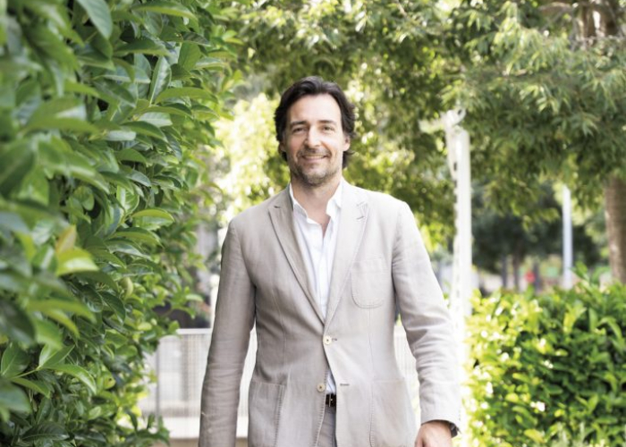 Un gentleman en la política local