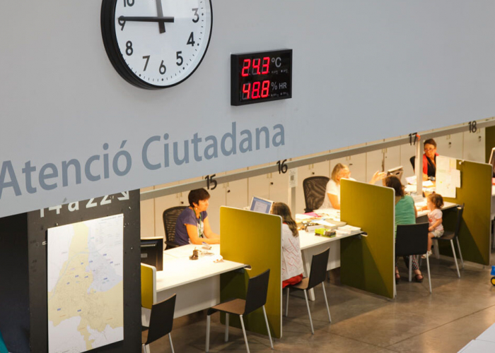 El ple de Sant Cugat exigeix a la Generalitat més hores d’atenció de Drets Socials a l’OAC de l’Ajuntament