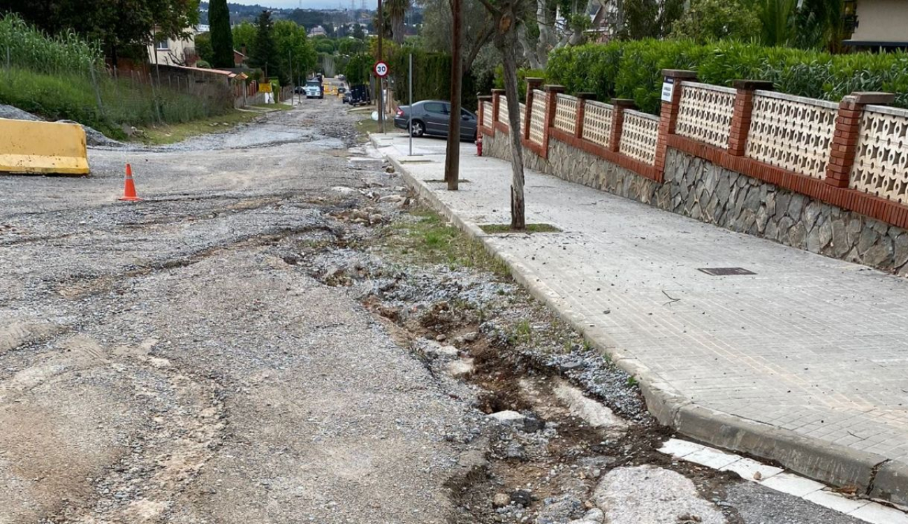L'encomana pendent de l'avinguda del Baixador